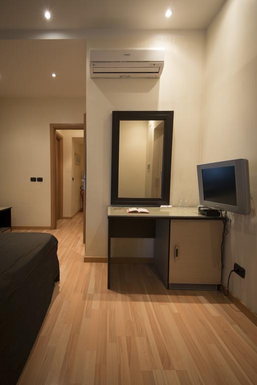 My Rooms Roma Phòng bức ảnh